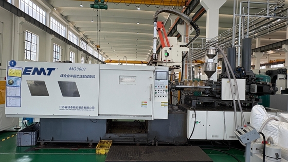 Giá tốt. 3000 kN Máy đúc Magnesium Die với đường kính vít 51/66 mm và 392/656cm Sup3 khối lượng tiễn trực tuyến