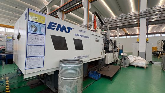 Giá tốt. 150 Mm Ejector Stroke Magnesium Alloy Die Casting Machine with 5000 KN Clamping Force and 380V/50Hz Power Supply trực tuyến